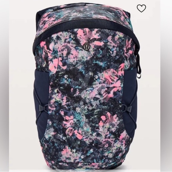 best anti-theft travel backpacks 45L SEG Hybrid Pack Made from recycled PET Lululemon Fast And Free vehicle_model:model_y_juniper Color:Platinum Gray